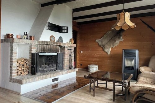 Urlaubsstube1982 - wildly romantic with a fireplace and rustic charm