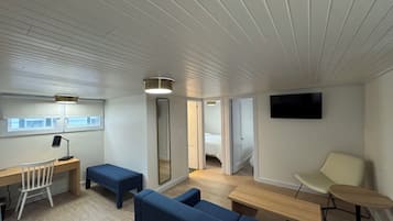 2 bedrooms, internet