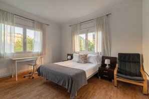 Apartment (3 Bedrooms)