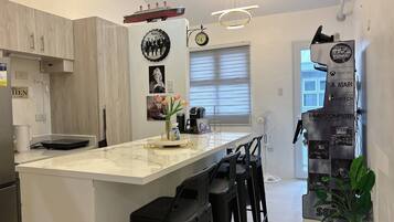 Condo, 1 quarto, para fumantes, sacada | Sala de jantar