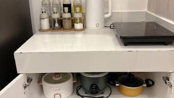 Condo, 1 Bedroom, Smoking, Balcony | Interior