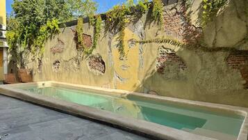 Alberca al aire libre