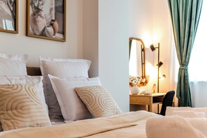 1 bedroom, desk, iron/ironing board, free WiFi - Olive Tree Residence with Parking, 3 mins walk to the beach. Pet&child friendly (Năvodari)