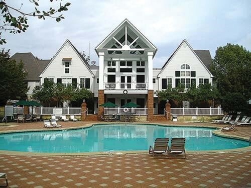 King's Creek Resort 2-bedroom plus Sunroom. Water Country. Busch Gardens.