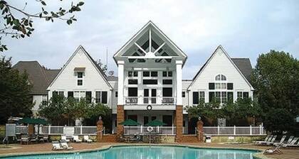 King's Creek Resort 2-bedroom plus Sunroom. Water Country. Busch Gardens.