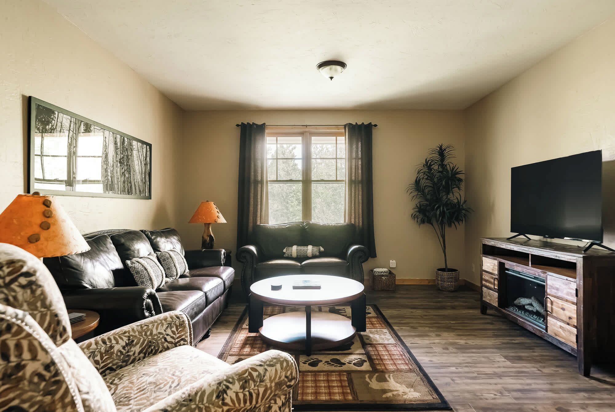 Log Cabin Getaway | Hot Tub | Ski, Hike, Relax - Dillon, CO