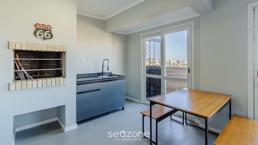 Complete Stay Just Minutes From Parks and Restaurants - PMN