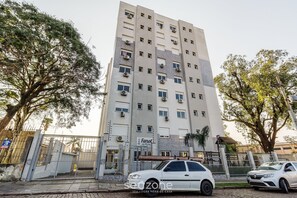 Basic Apartment | Exterior