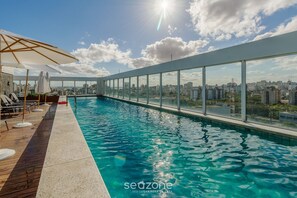 Basic Apartment | Pool