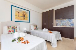 1 室のベッドルーム、WiFi、ベッドシーツ