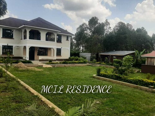 Fabulous 2-bedroom farmhouse in Chavakali