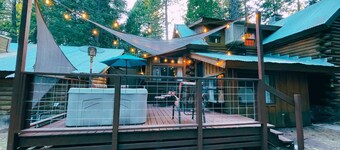 Cozy Log Cabin w/ Hot Tub | Lassen Forest Retreat