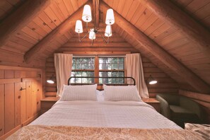 2 Schlafzimmer, Schreibtisch, Bügeleisen/Bügelbrett, WLAN