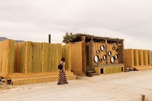 Ducha, toallas, jabón, shampoo