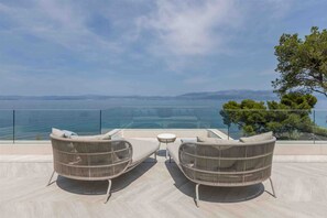 Terrace/patio - Luxury Villa Aurelia Bay with Pool (Sutivan)