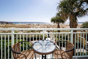 Appart'hÎtel, 1 grand lit et 1 canapé-lit (Pelican Isle 107) | Restauration extérieure
