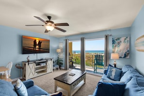 Condo, 1 Queen Bed with Sofa bed (Pelican Isle 107) | Living area