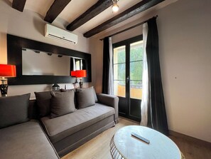 Apartment (1 Bedroom) | Front of property