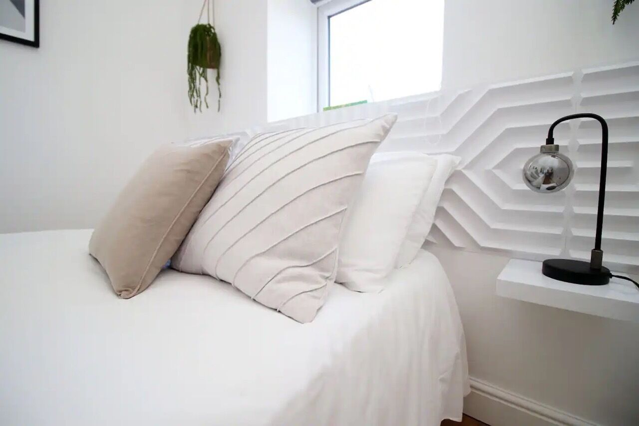 2 soverom, strykejern/-brett, wi-fi (inkludert) og sengetøy