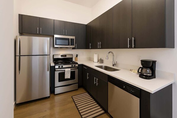 Fridge, microwave, oven, stovetop