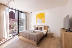 1 bedroom, iron/ironing board, travel cot, WiFi