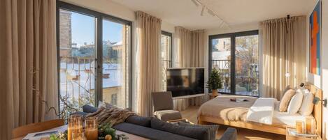 2 bedrooms, iron/ironing board, travel crib, WiFi