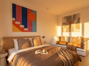 2 bedrooms, iron/ironing board, travel cot, WiFi