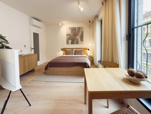 1 chambre, fer et planche à repasser, lit parapluie, Wi-Fi