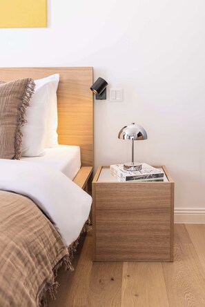 2 bedrooms, iron/ironing board, WiFi, bed sheets - TurnKey | Henry's Tower Penthouse I (Hlavní město Praha)