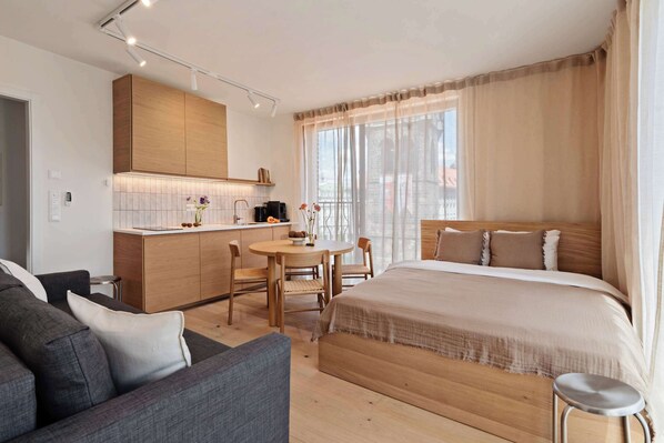 3 多间卧室、熨斗/熨衣板、旅行婴儿床、WiFi