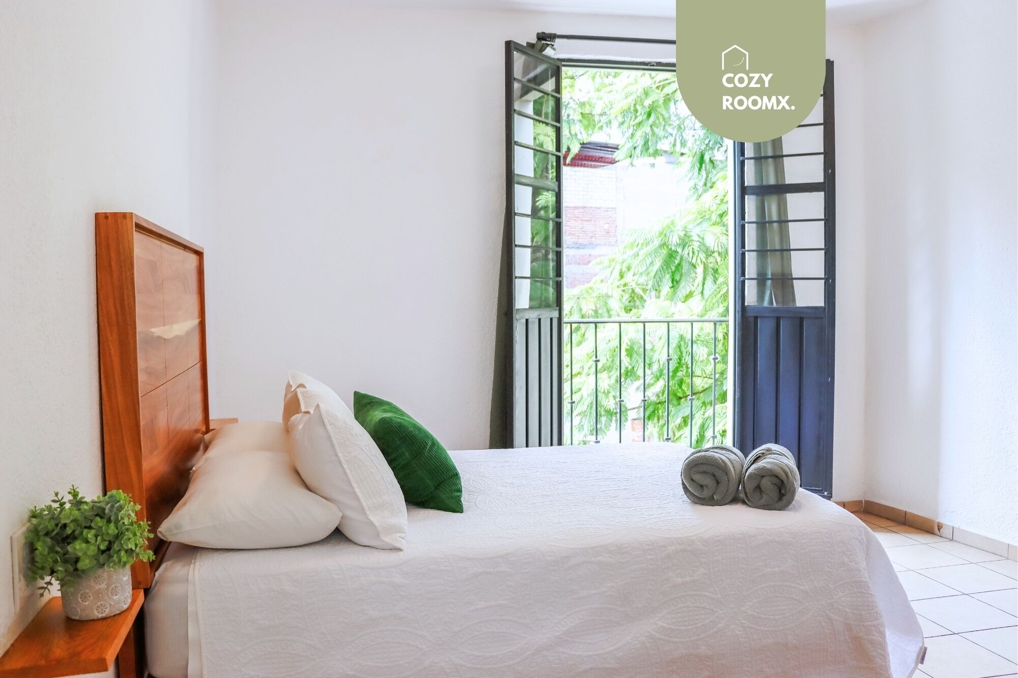 3 chambres, fer et planche à repasser, lit parapluie, Wi-Fi