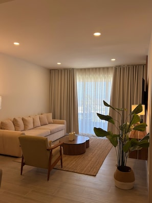 Apartment, Smoking