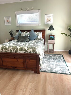 3 slaapkamers, een strijkplank/strijkijzer, wifi, beddengoed