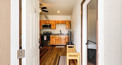 < 2 Mi to Dtwn: Pet-Friendly Getaway in Fairbanks