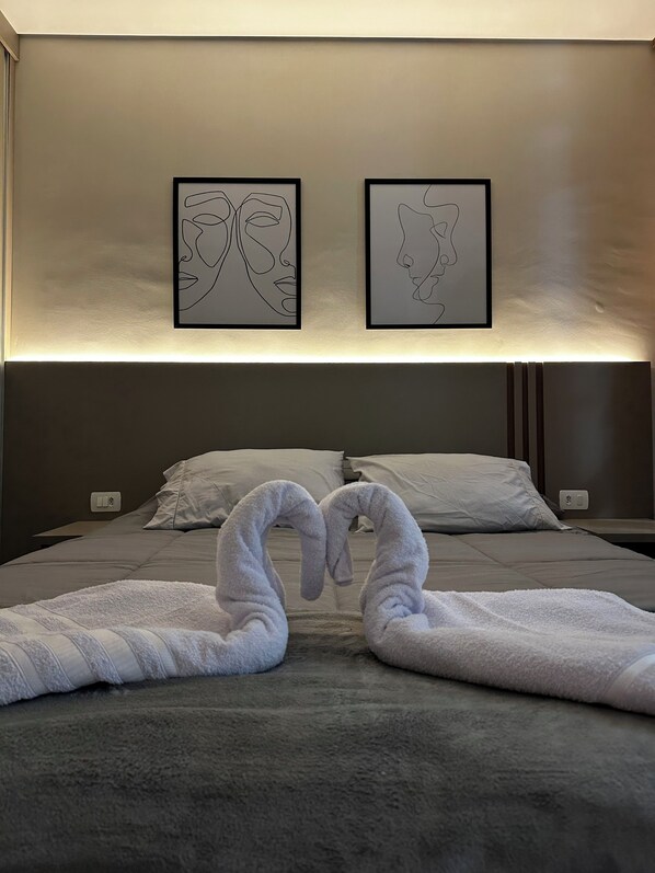 1 habitación, escritorio, wifi gratis y ropa de cama