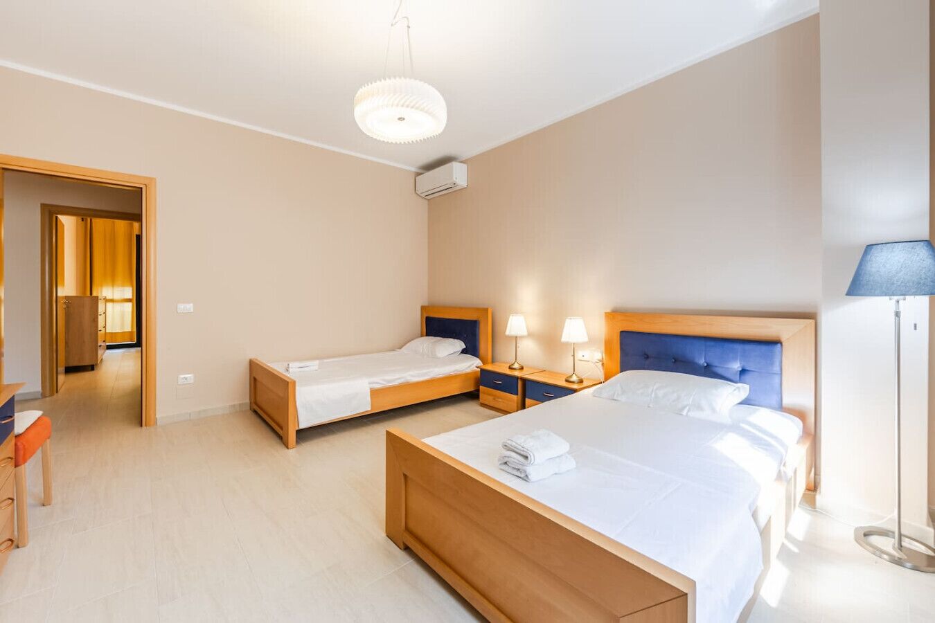 2 habitaciones, wifi gratis y ropa de cama 