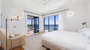 4 Schlafzimmer, Schreibtisch, Bügeleisen/Bügelbrett, kostenloses WLAN