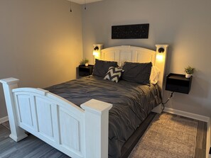 3 soverom, strykejern/-brett, wi-fi (inkludert) og sengetøy