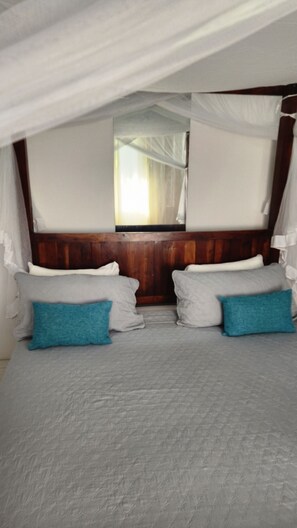 4 bedrooms - Delightful 4-bedroom apartment in Scarborough for a perfect getaway (Scarborough)