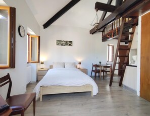 Travel crib