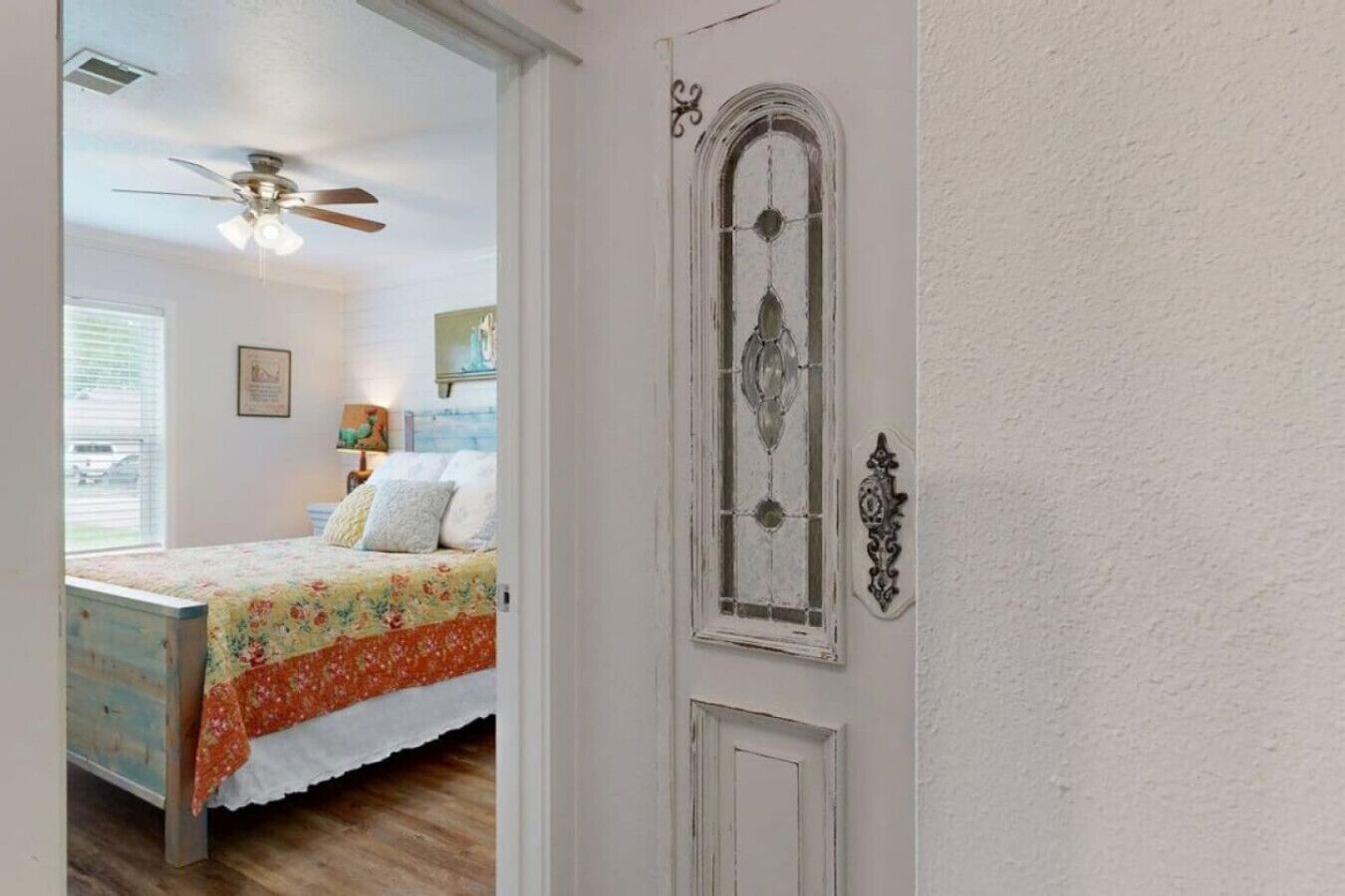 3 bedrooms, iron/ironing board, travel cot, free WiFi
