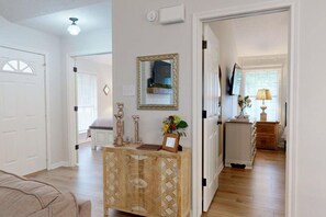 4 bedrooms, desk, iron/ironing board, travel crib