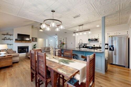 Gettysburg Getaway - Your stylish Texas retreat