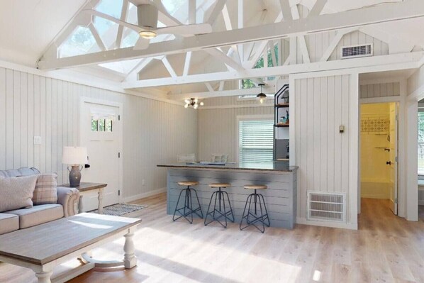 Interior - Century Oak Retreat ~ Aggieland Vacation Rentals (College Station)