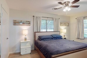 2 Schlafzimmer, Schreibtisch, WLAN