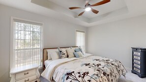 4 Schlafzimmer, Bügeleisen/Bügelbrett, kostenloses WLAN, Bettwäsche