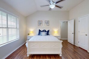 3 bedrooms, iron/ironing board, free WiFi, bed sheets