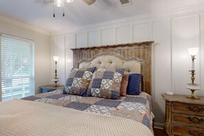 3 bedrooms, desk, iron/ironing board, travel crib