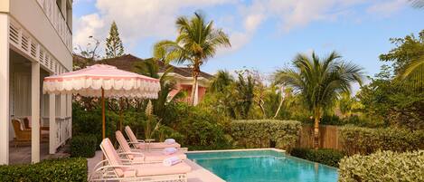 Alberca al aire libre