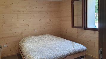 2 slaapkamers, reisbedje, gratis wifi